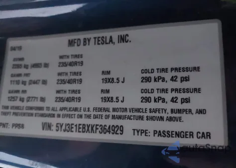 2019 Tesla Model 3 Long Range/Performance z USA, uszkodzony, nr VIN 5YJ3E1EBXKF364929